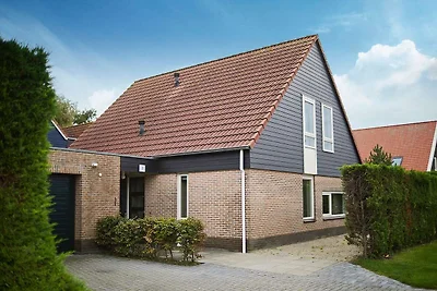 Schöne Gruppenunterkunft in Zeeland