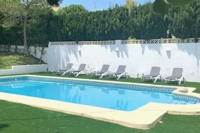 Villa spagnola vicino alla spiaggia con...