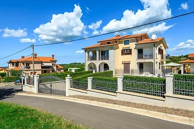 Premium-Apartment mit privatem Pool