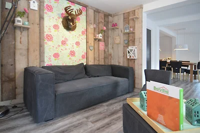 Moderna casa vacanze in Assia