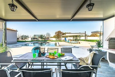 Villa in Vrsar met zwembad
