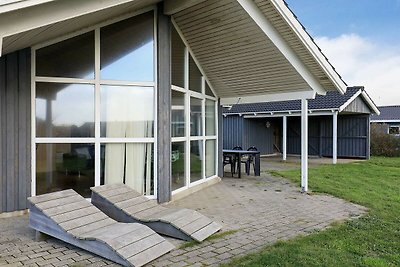 Geräumiges Ferienhaus in Harboøre mit...