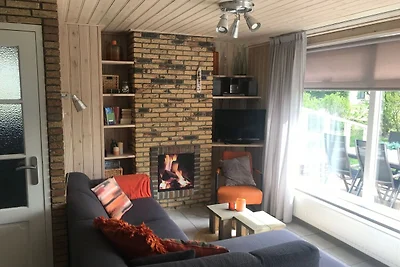 Lauschiges Ferienhaus in Ballum mit Terrasse