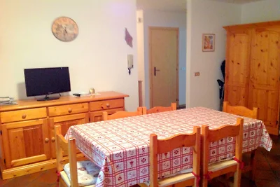Grazioso chalet a Pozza di Fassa con giardino