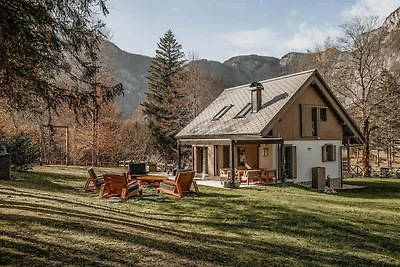 Luxus-Chalet mit Whirlpool am Bohinjer See