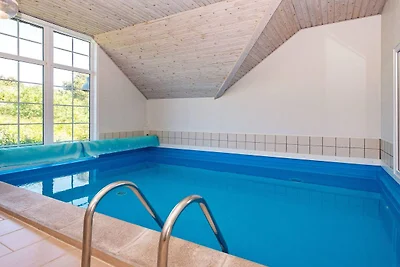 Luxuriöser Rückzugsort mit Pool