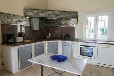 Villa mit privatem Pool in der Nähe von Nîmes