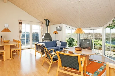 Moderne Oase in malerischem Lokken-By Traum