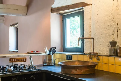 Villa in Artigat mit Terrasse