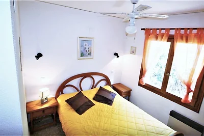 Gezellige bungalow in Denia met privéterras