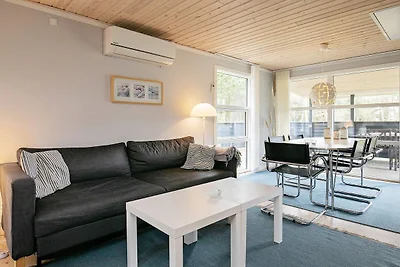 6 Personen Ferienhaus in Væggerløse-By Traum