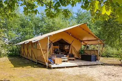 Luxe safarilodge aan het water
