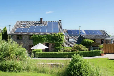 Geräumiges Ferienhaus in Theux mit Pool