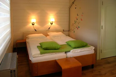 Chalet arredato in modo accogliente a...