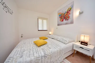Wohnung in Krusevo mit Terrasse