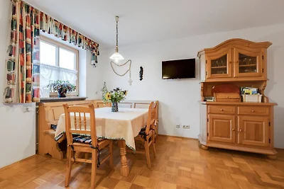 Sonnendurchflutete Wohnung in Waldnähe