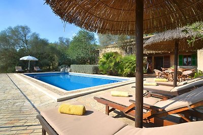 Luxuriöses Landhaus mit privatem Pool in Sine...