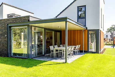 Stijlvolle villa met open haard in Limburg