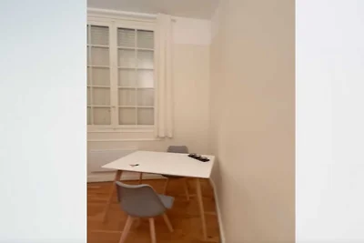 1BDR/2P Apt - in de buurt van Monceau en Arc ...
