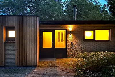Ferienhaus in Zelhem mit Whirlpool & Wald