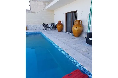 Vakantiehuis in Maruggio met zwembad