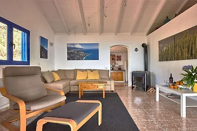 Ferienhaus in Tijarafe mit Schwimmbecken