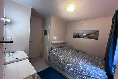 Helle Wohnung mit seitlichem Meerblick