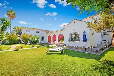 Villa fronte mare con casa per gli ospiti