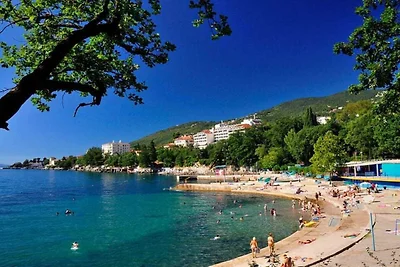 Charming Apartment with Sea Views and Shared ...