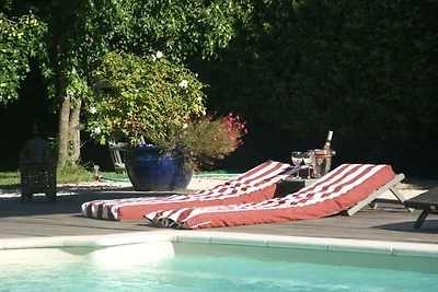 Moderna casa vacanze con giardino privato
