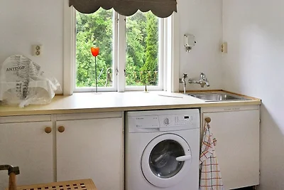4 Personen Ferienhaus in SÖDERÅKRA-By Traum