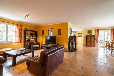 Schöne ruhige Villa mit privatem Pool in...