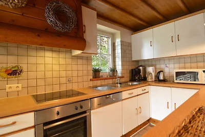 Ruim chalet in Ovifat-Waimes met sauna