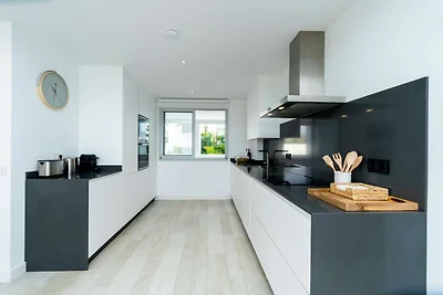 Elegant 2-Bedroom Apartment | Alcazaba Lagoon...