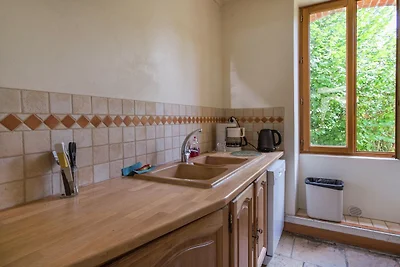 Cottage in un'antica fattoria isolata