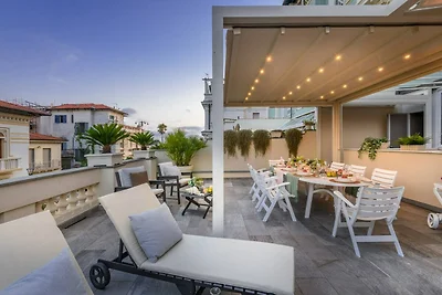 Wohnung in Viareggio mit Meerblick