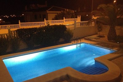 Espaciosa villa en Benijófar con piscina