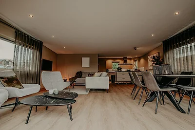 Hausboot in Niederlande mit eigenem Steg