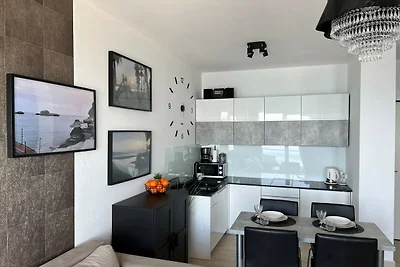 Apartment in Saranda with Sea Views