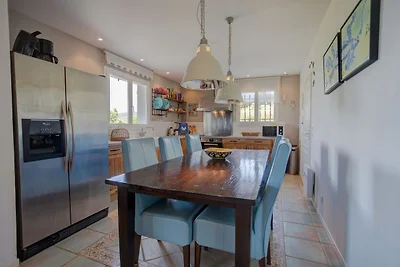 Villa moderna a Camplong con piscina privata