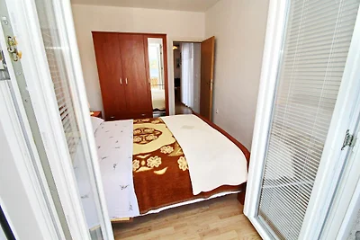 Apartments Nodilo - One Bedroom Apartment wit...