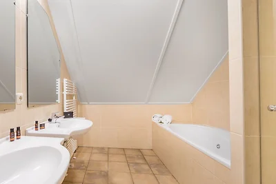 Villa di lusso con bagno e sauna, vicino alla...