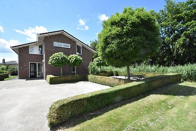 Schönes Ferienhaus in Zeewolde mit sonnigem...