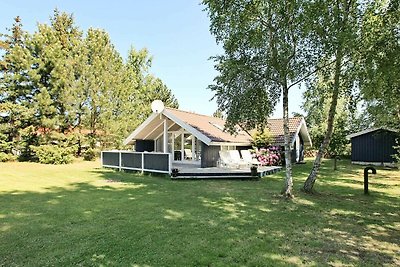 Modernes Ferienhaus in Rødby mit Terrasse