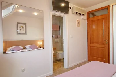 Apartment & Rooms Ivušić - Double Room wi...