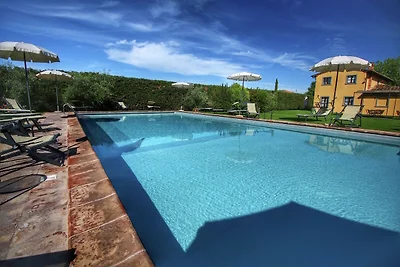 Accogliente casa colonica con piscina a...