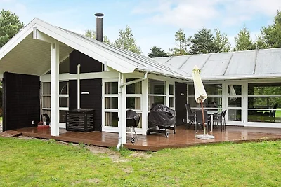 10 Personen Ferienhaus in Væggerløse-By Traum