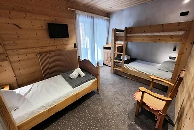 Komplett renovierte Wohnung am Fuße der...