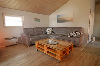 Einladendes Ferienhaus in Huenning
