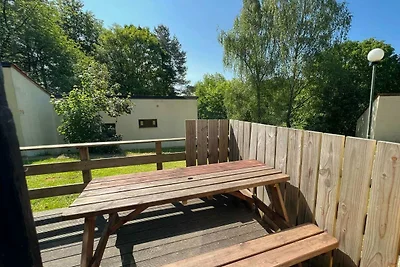 Bungalow in Virton bij Vallée de Rabais Meer